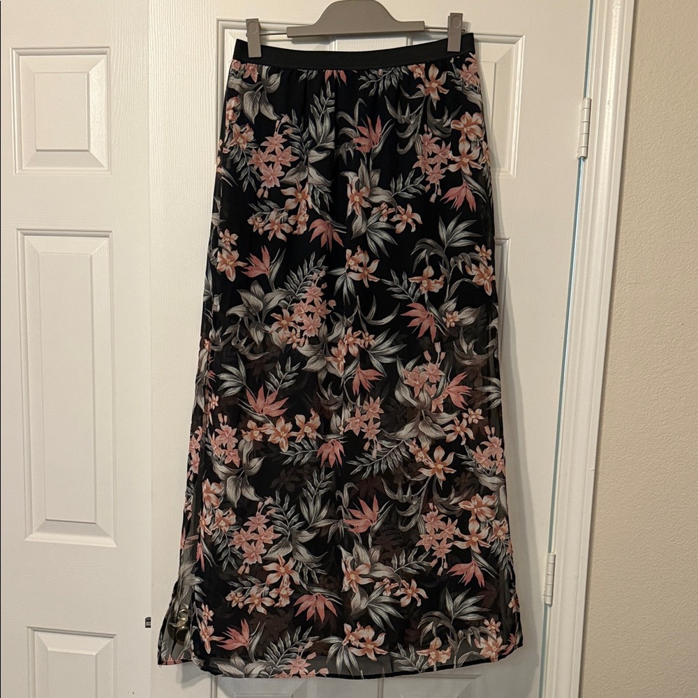 H&M Floral Black and Pink Women's Skirt